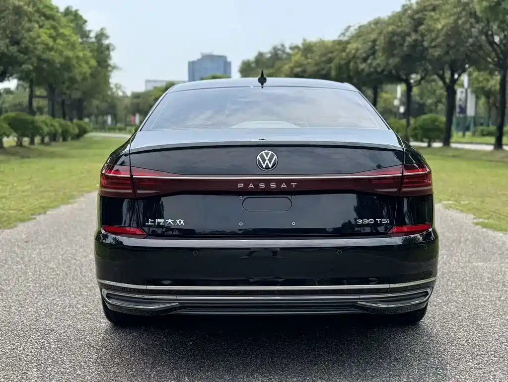 Volkswagen Passat 2022