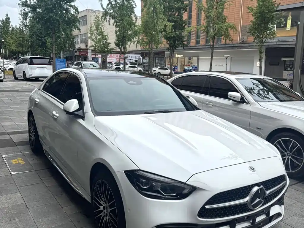 Mercedes-Benz C-Class 2023