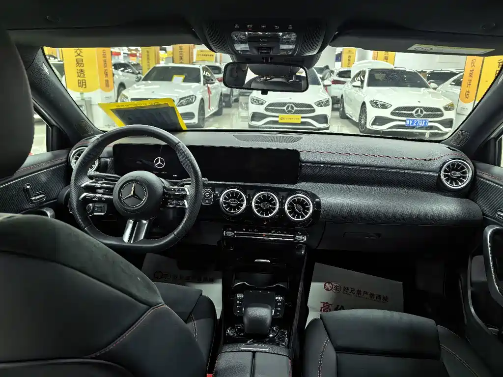 Mercedes-Benz A-Class 2023 — фото 12