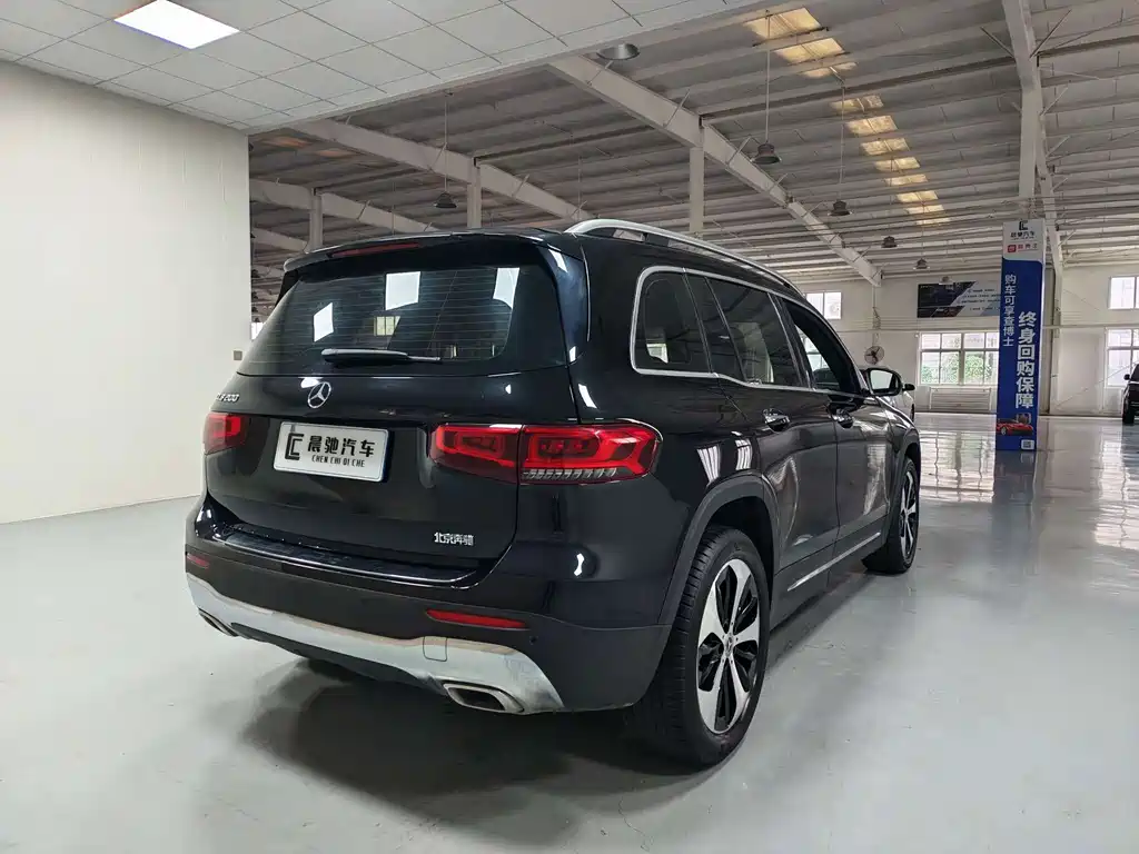 Mercedes-Benz GLB 2021
