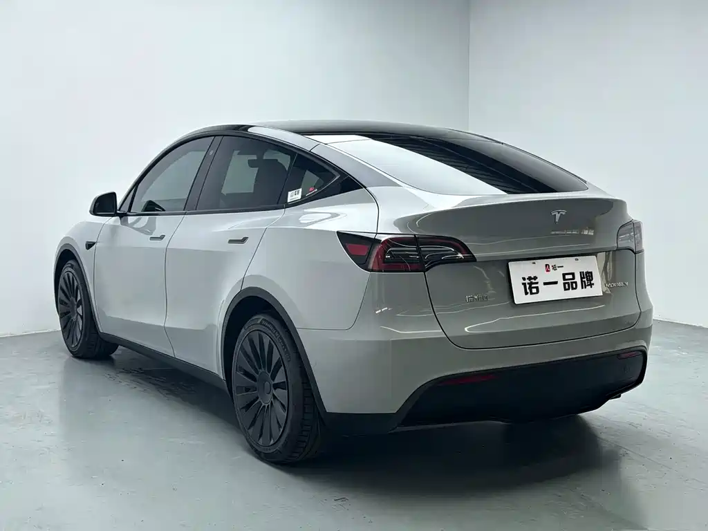 Tesla Model Y 2022 — фото 3