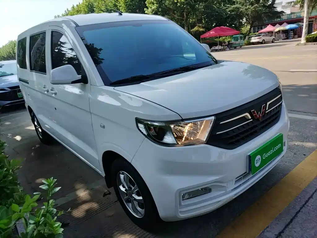Wuling Hongguang V 2024