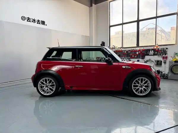 MINI 2012