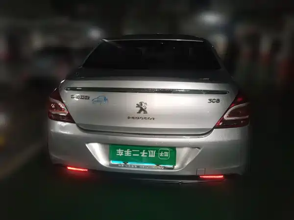 Peugeot 308 2014