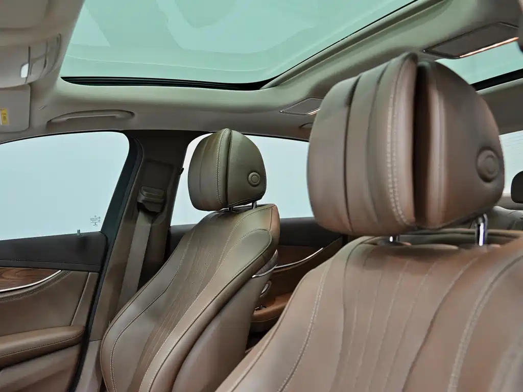 Mercedes-Benz E-Class New Energy 2022 — фото 18