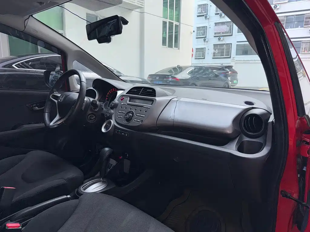 Honda Fit 2008 — фото 22