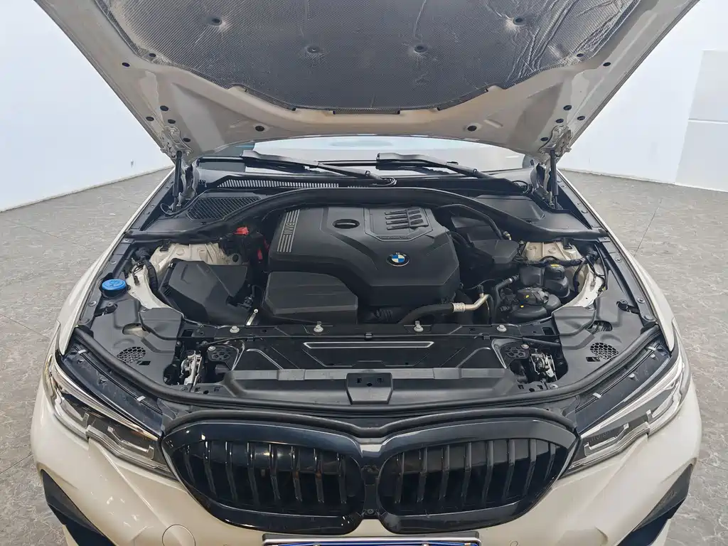 BMW 3 Series 2020 — фото 13