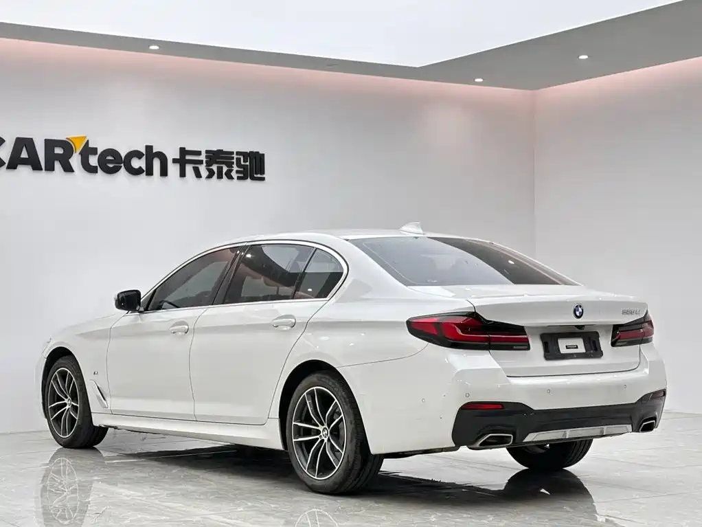 BMW 5 Series 2021