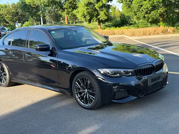 BMW 3 Series 2022