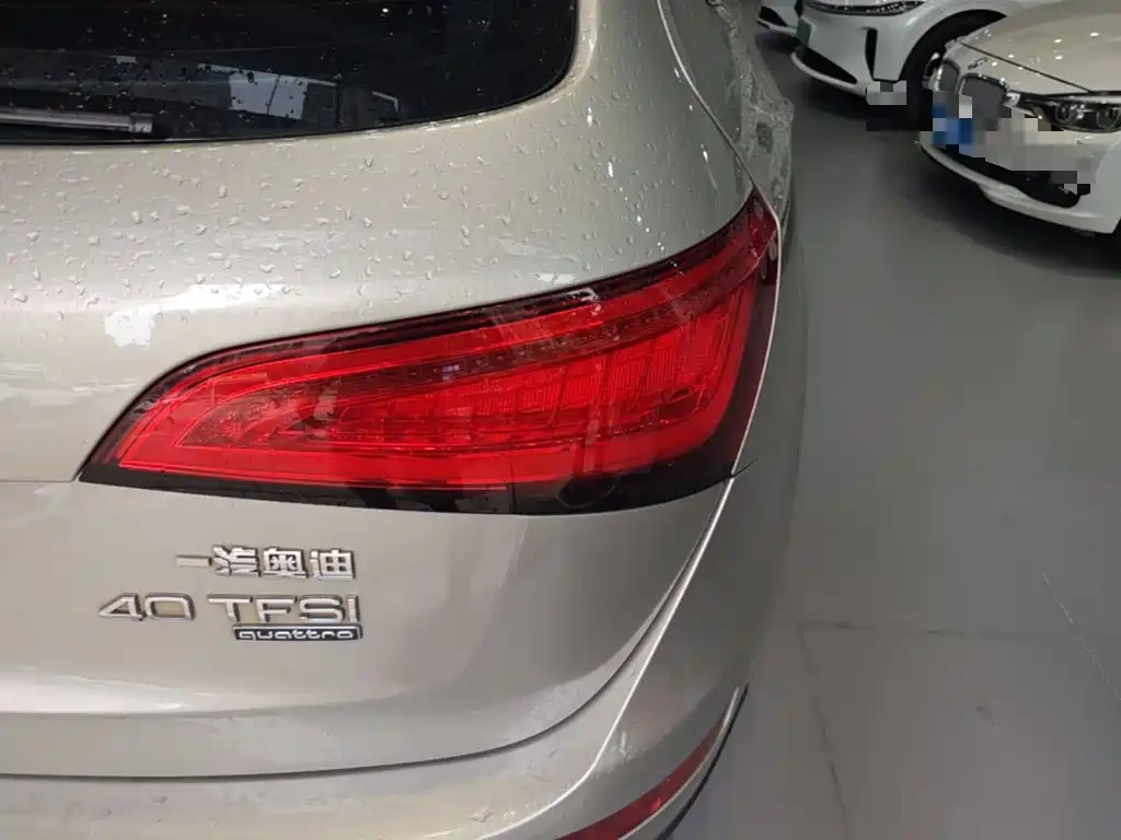 Audi Q5 2015 — фото 24