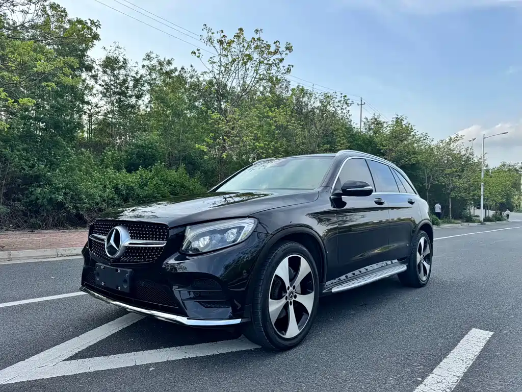 Mercedes-Benz GLC 2017 — фото 1