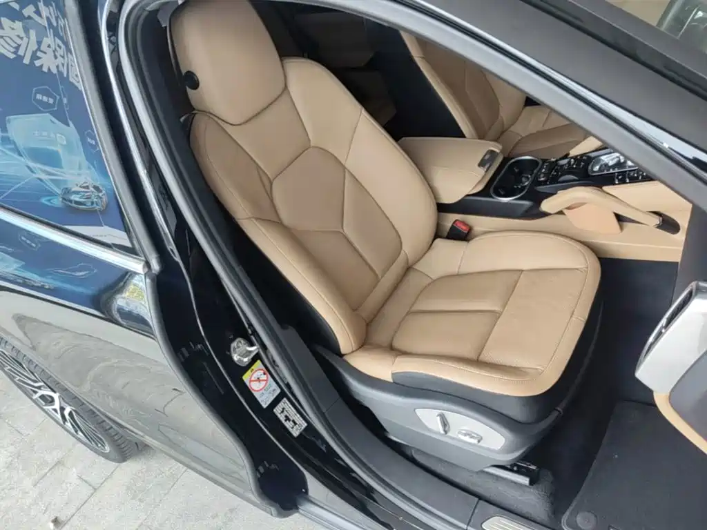 Porsche Cayenne 2017 — фото 25