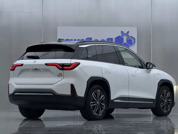 NIO ES6 2020