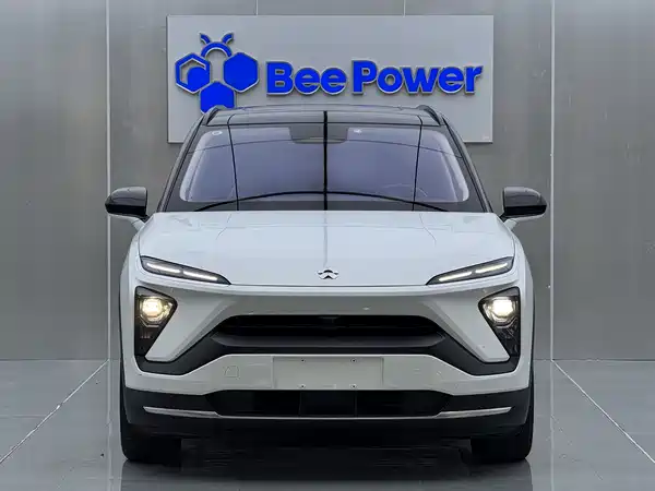 NIO ES6 2020