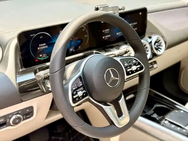 Mercedes-Benz EQA 2023