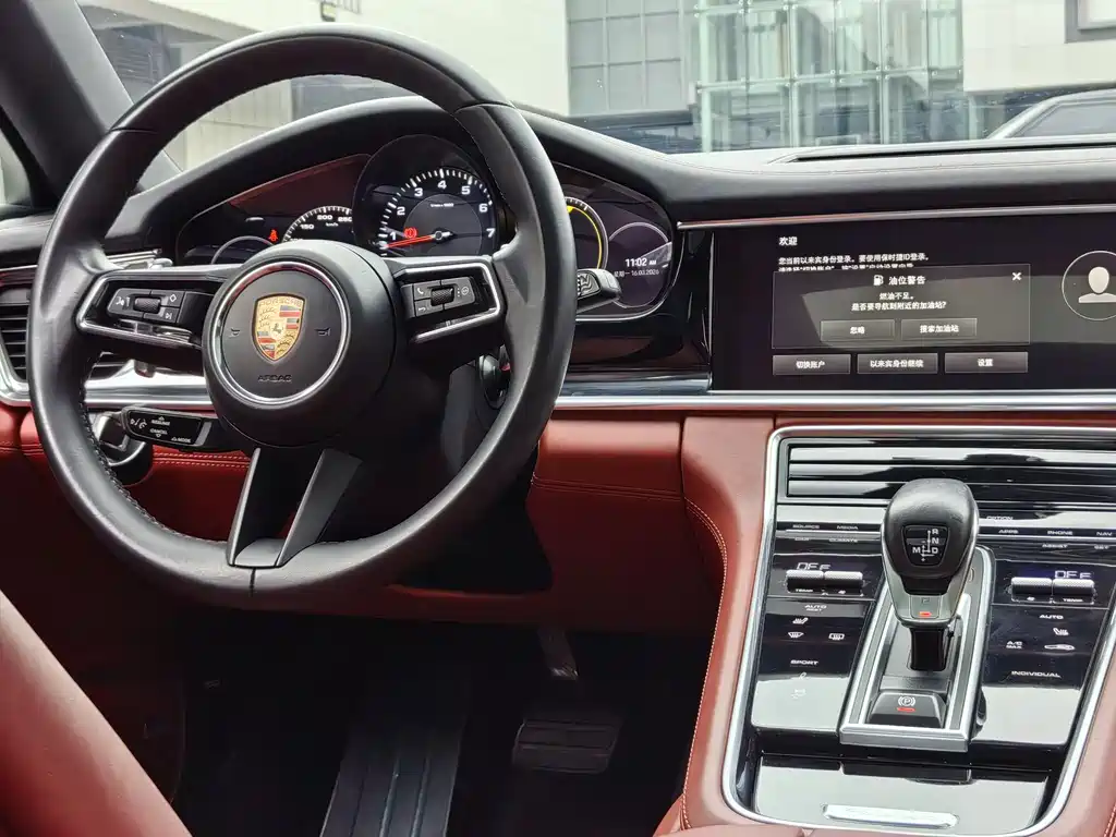 Porsche Panamera 2022 — фото 19