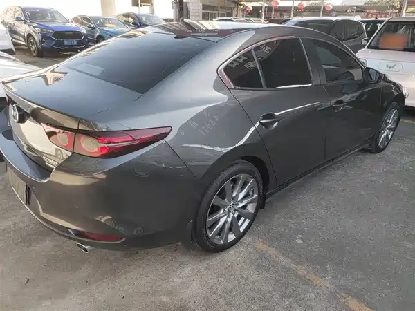 Mazda 3 Axela 2023