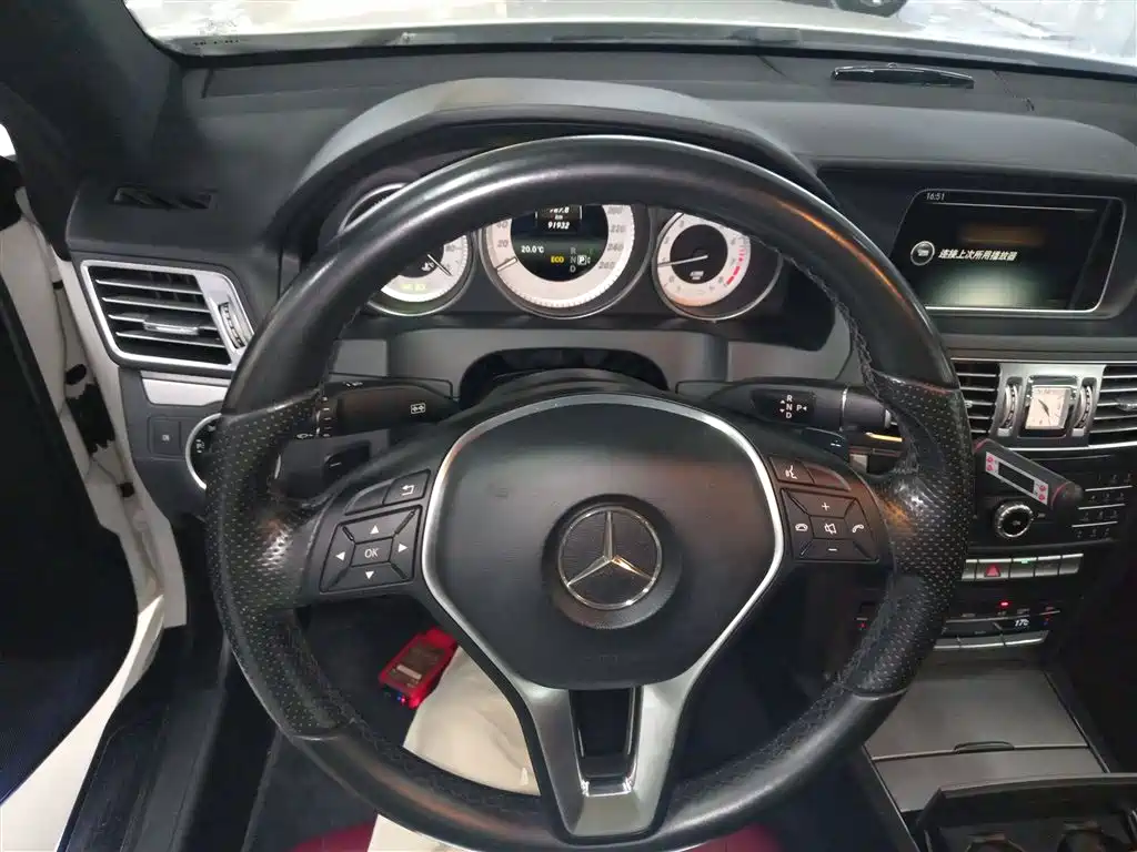Mercedes-Benz E-Class 2015 — фото 11