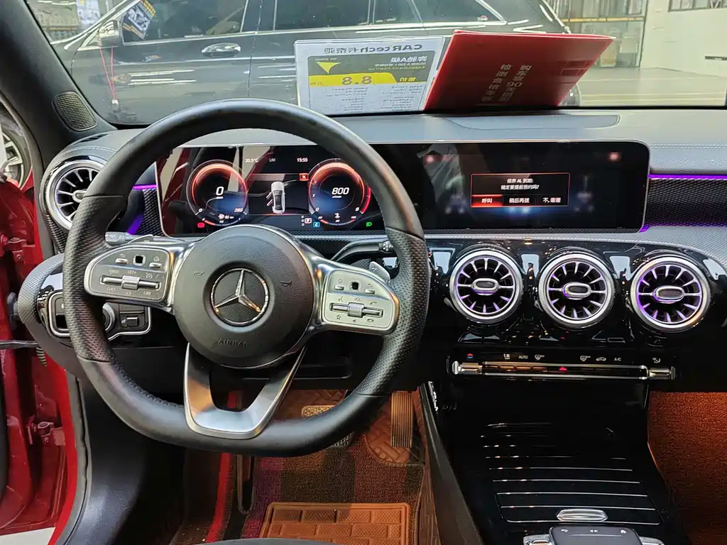 Mercedes-Benz A-Class 2020 — фото 13