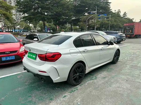 BMW 1 Series 2022