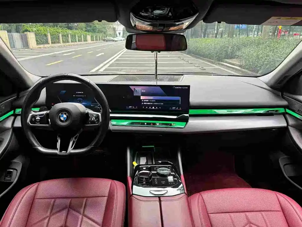 BMW 5 Series 2024