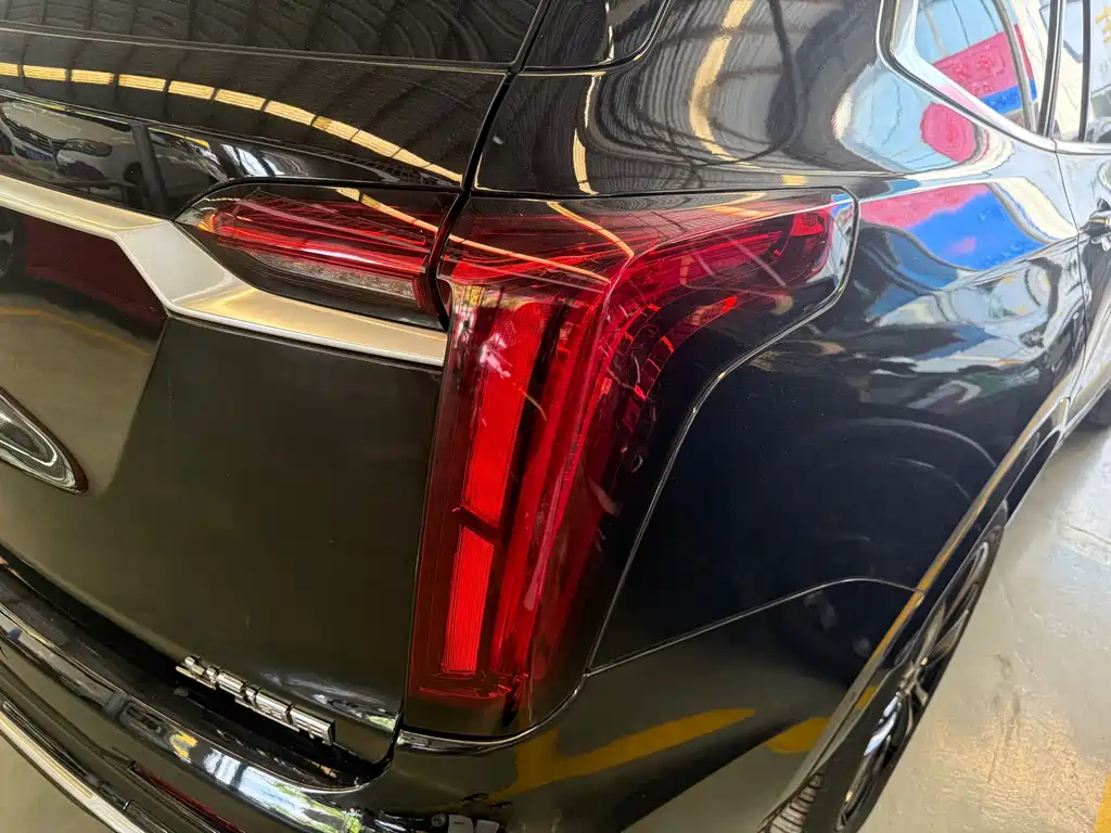 Cadillac XT6 2020 — фото 18