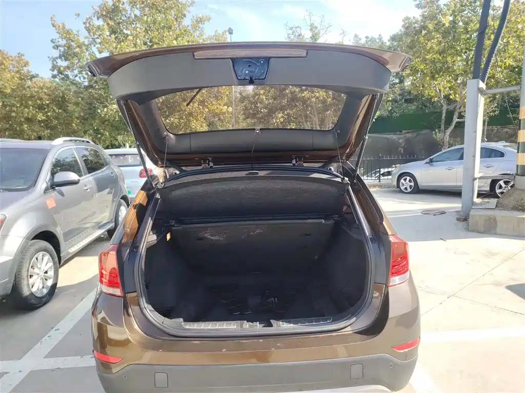 BMW X1 2016 — фото 16