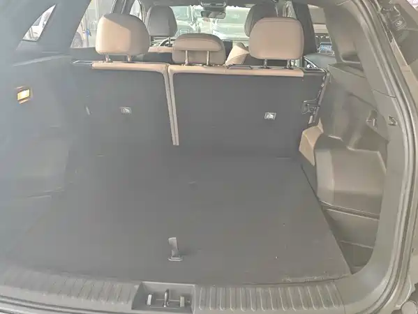 Geely Boyue L 2025