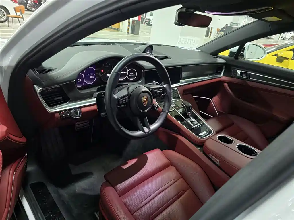 Porsche Panamera Hybrid 2023