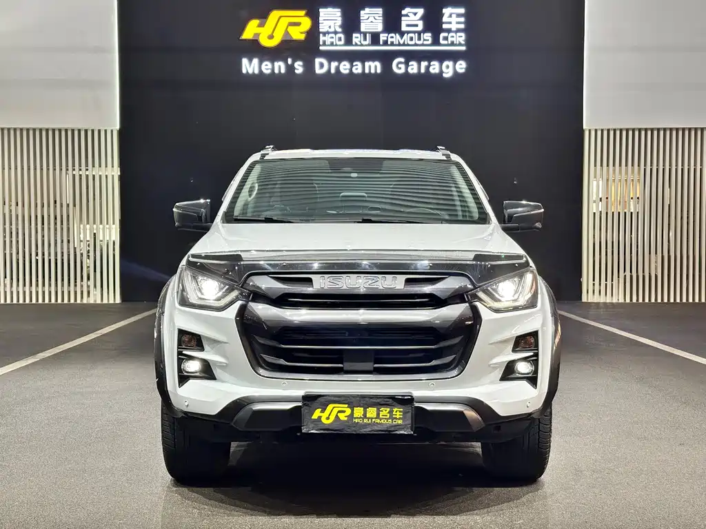 Isuzu D-MAX 2023 — фото 2