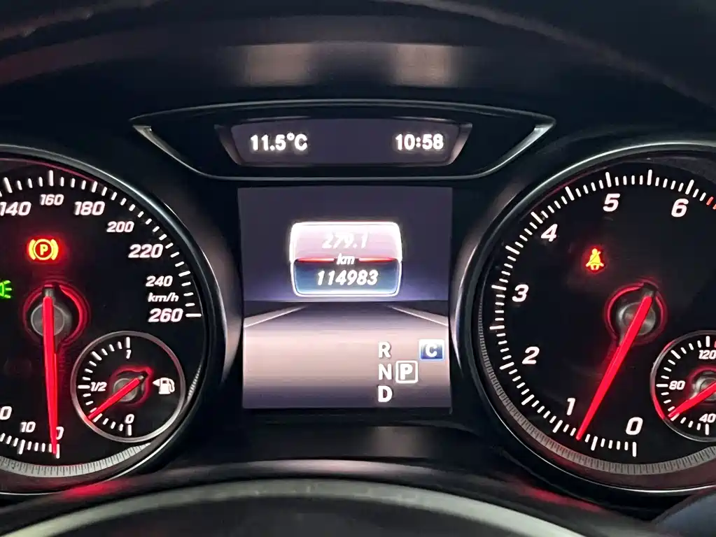 Mercedes-Benz GLA 2019 — фото 16