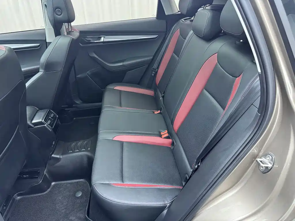 Skoda Karoq 2022 — фото 13