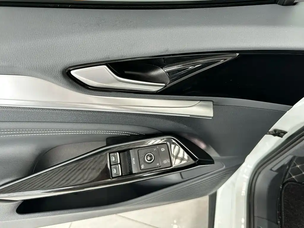 Volkswagen ID 4 CROZZ 2025