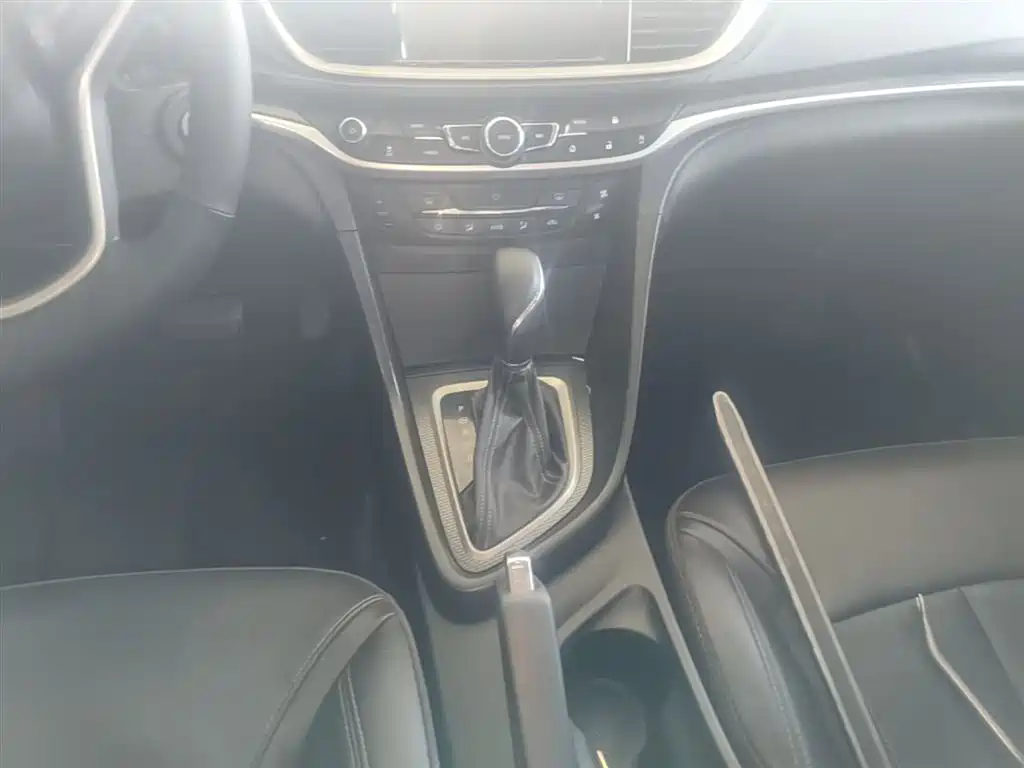 Buick Excelle 2019 — фото 14