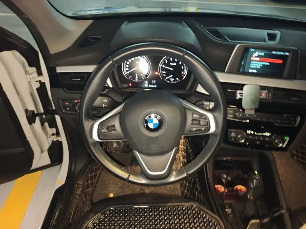 BMW X1 2018 — фото 6