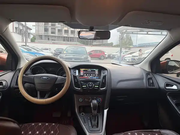 Ford Focus 2015