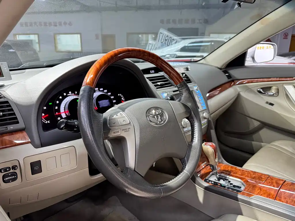 Toyota Camry 2007 — фото 14