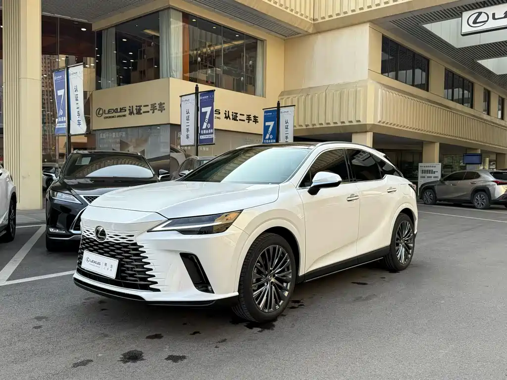 Lexus RX 2023
