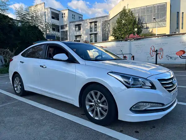 Hyundai Mistra 2015