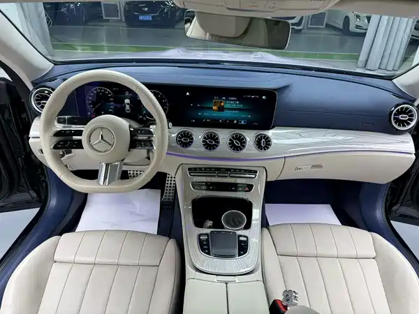 Mercedes-Benz E-Class 2024
