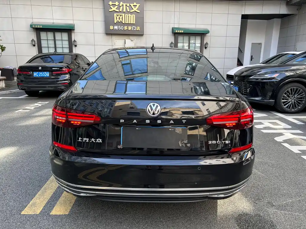 Volkswagen Passat 2019 — фото 8