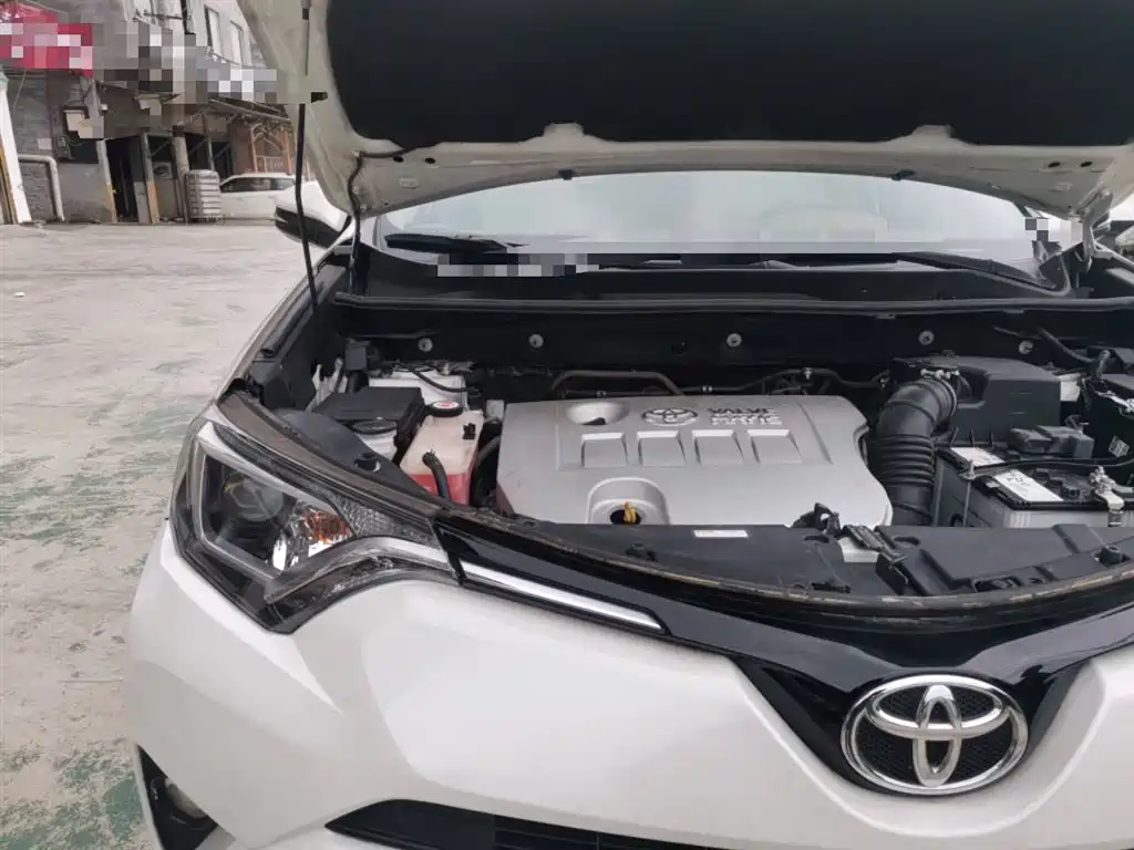 Toyota RAV4 2019 — фото 22