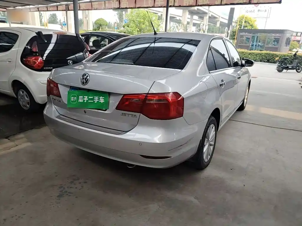 Volkswagen Jetta 2014