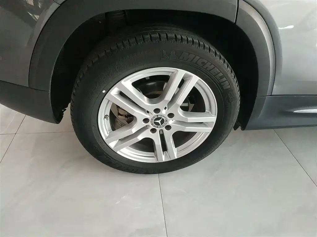 Mercedes-Benz GLB 2021 — фото 26