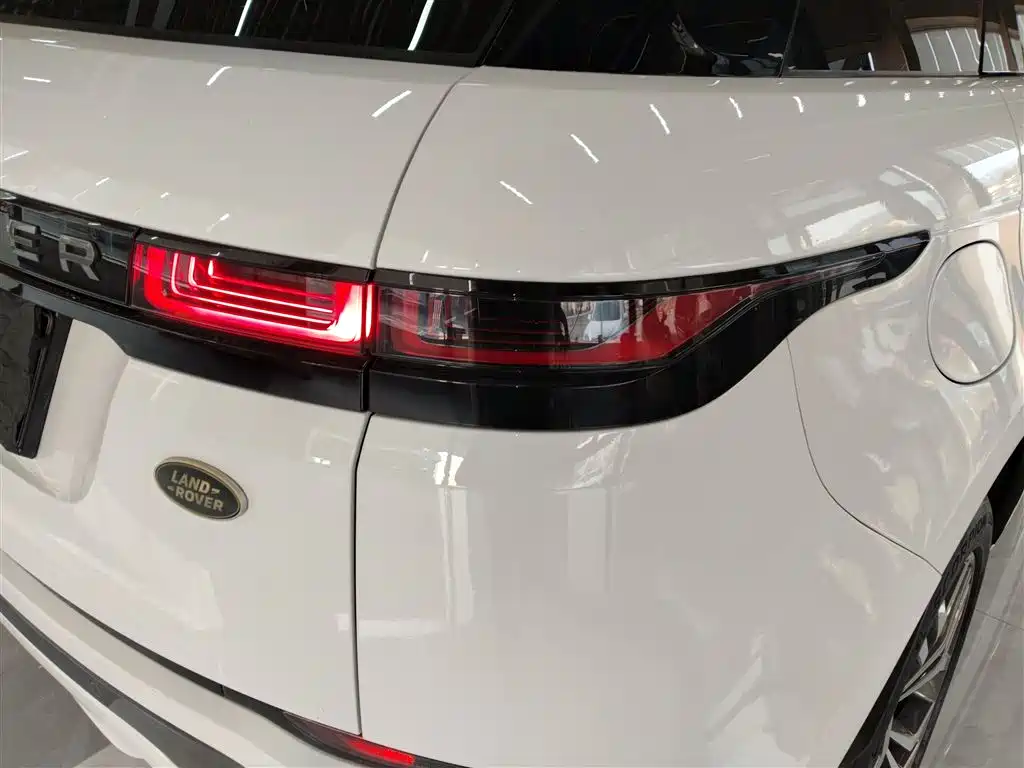 Land Rover Evoque 2021 — фото 24