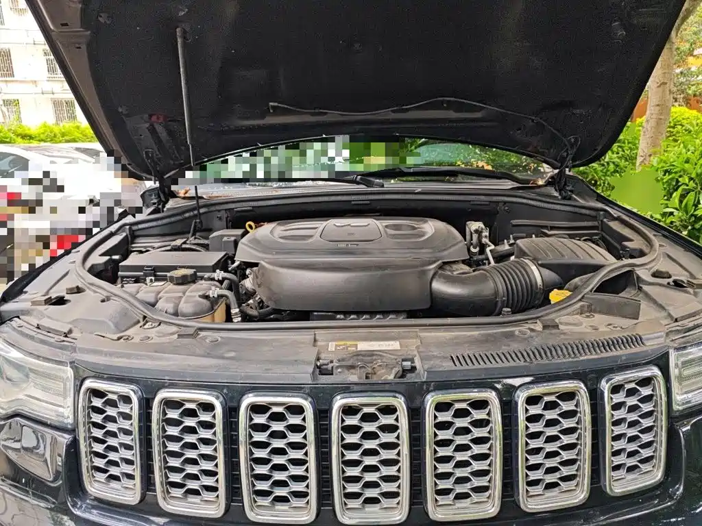 Jeep Grand Cherokee 2019 — фото 21