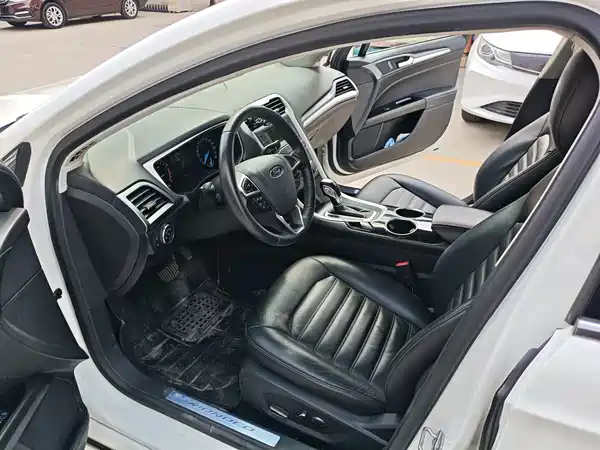 Ford Mondeo 2016