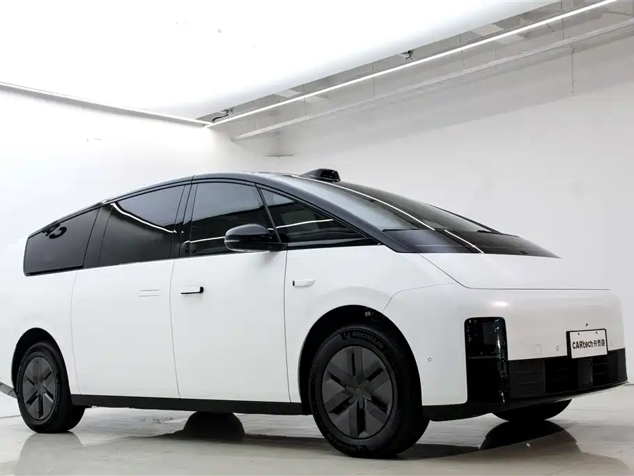 Li Auto Li MEGA 2025