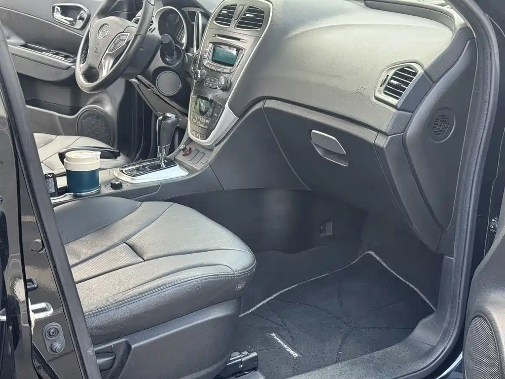 GAC Motor Trumpchi GS5 2014 — фото 23