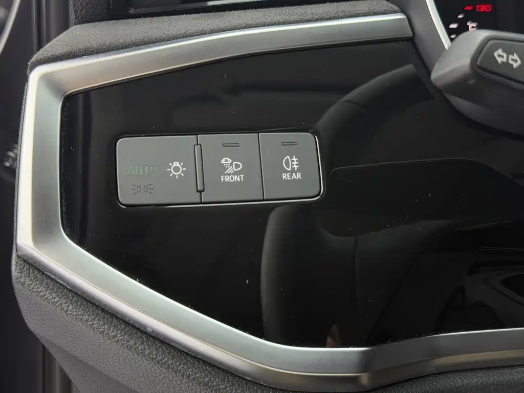 Audi Q3 2023 — фото 16